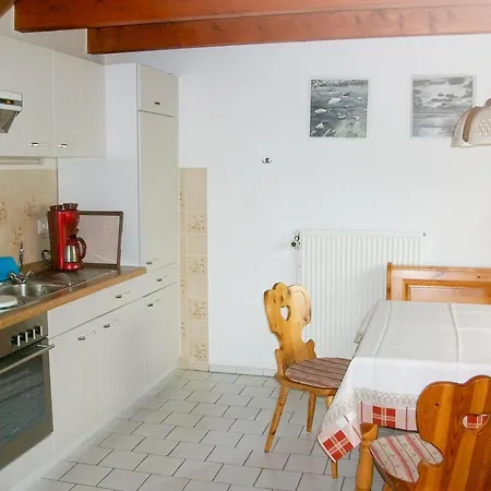 Apartment Hus In't Land 1 *