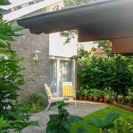Hus In't Land 1 Apartment